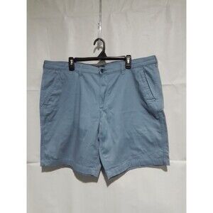 MEN'S GEORGE BLUE WALKING SHORTS. SZ 40. NEW.